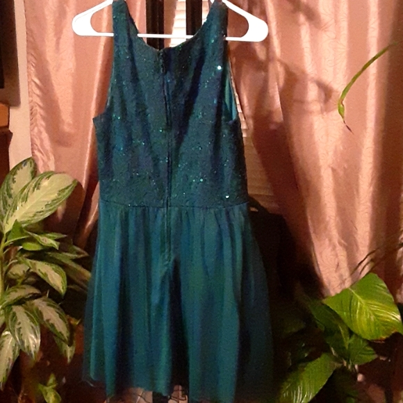Speechless dark green shimmer dress size 13 midi length - Picture 2 of 5